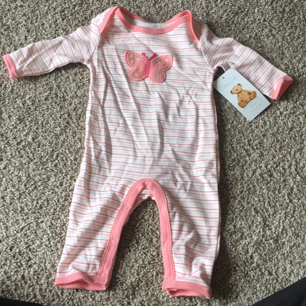 One piece butterfly outfit. Pink